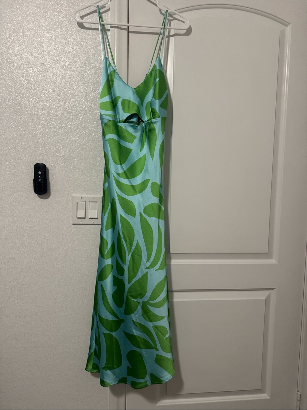 House of Harlow 1960 Aqua and Green Leaf-Print Satin Slip Maxi Dress